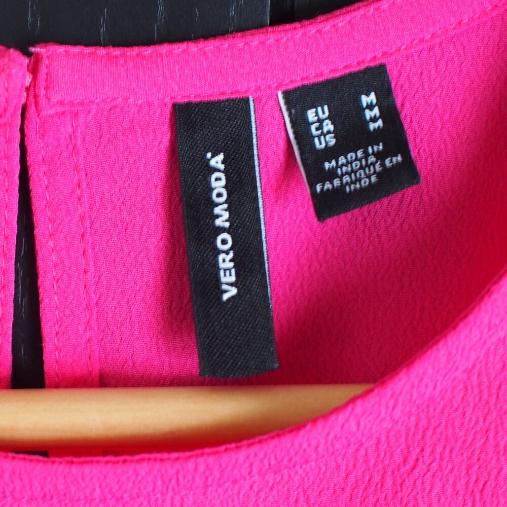 Vero Moda | Ruffle Cap Sleeve Blouse - Picture 2 of 5